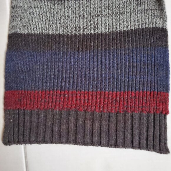 Valentine Fraas Scarf - Picture 2 of 3